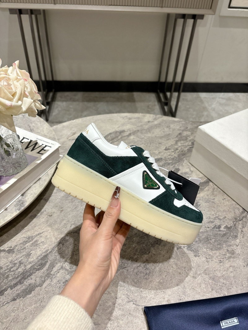 Pra*a sneakers